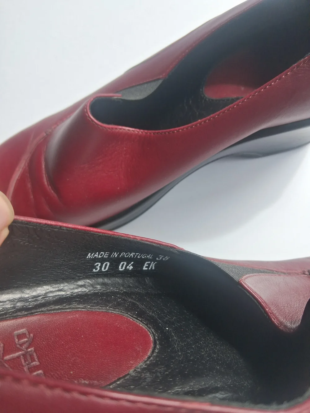 Dansko Burgundy/Black Leather Wedge Slip-On Shoes Size 7.5
